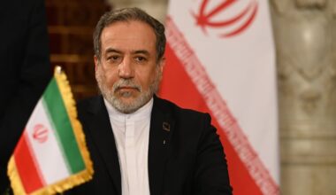 Iran and European powers to hold talks in New York in bid to avoid restart of UN sanctions