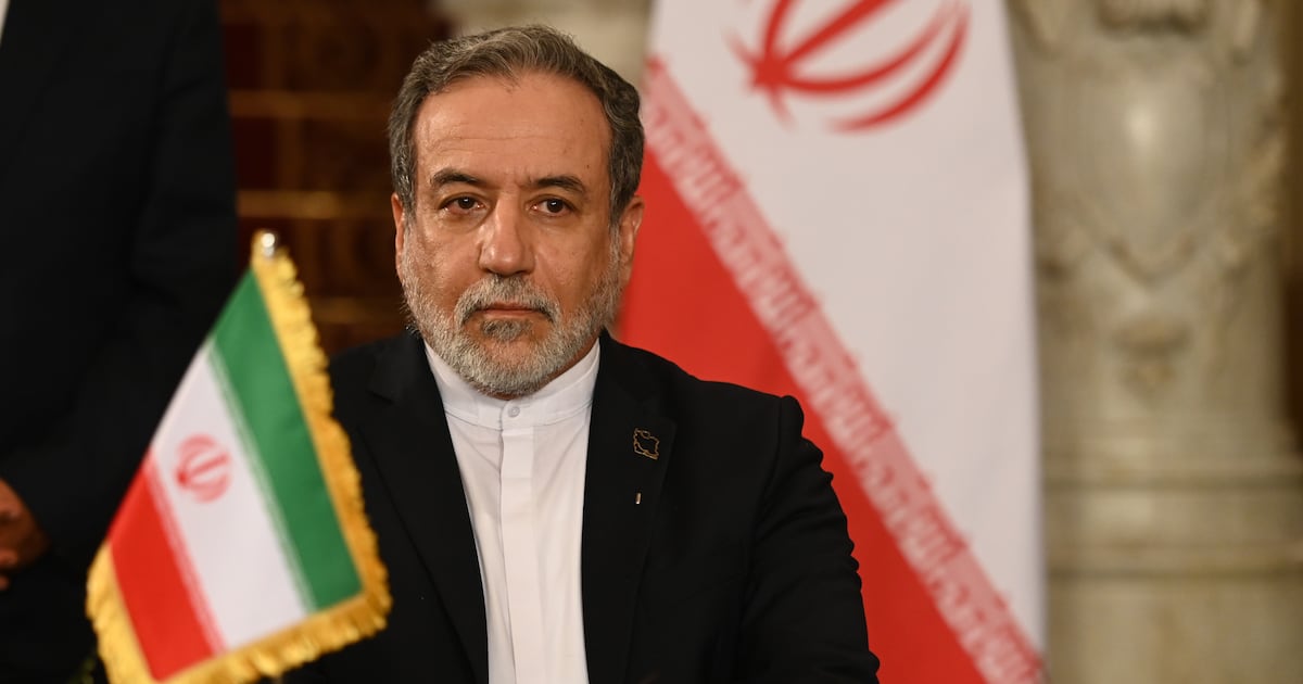 Iran and European powers to hold talks in New York in bid to avoid restart of UN sanctions