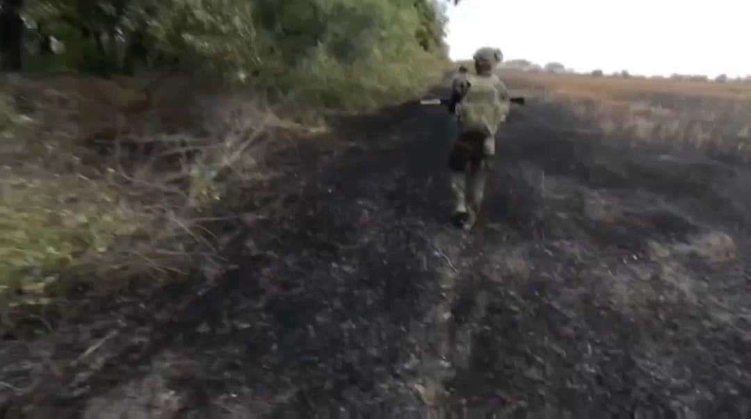 "Guys, I'm fucked!" A russian invader stepped on an anti-personnel mine