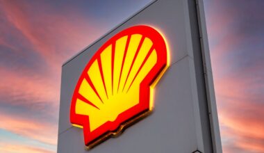 Shell, MVM CEEnergy sign ten-year natural gas supply deal
