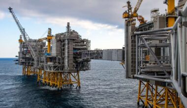 Oil Trader Bets Brent Crude Will Fall Below $50 by Year-End