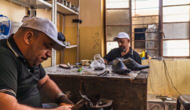 Iraq’s shoemakers revive their ancient craft | Business and Economy