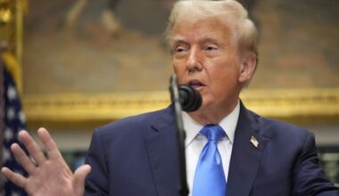 Trump cancels White House meeting with Schumer and Jeffries despite risk of a government shutdown