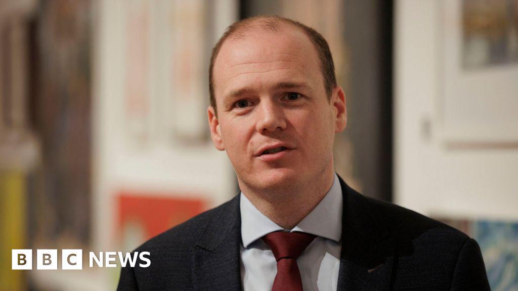 Executive to send 'unified statement' on racist, sectarian attacks - Lyons