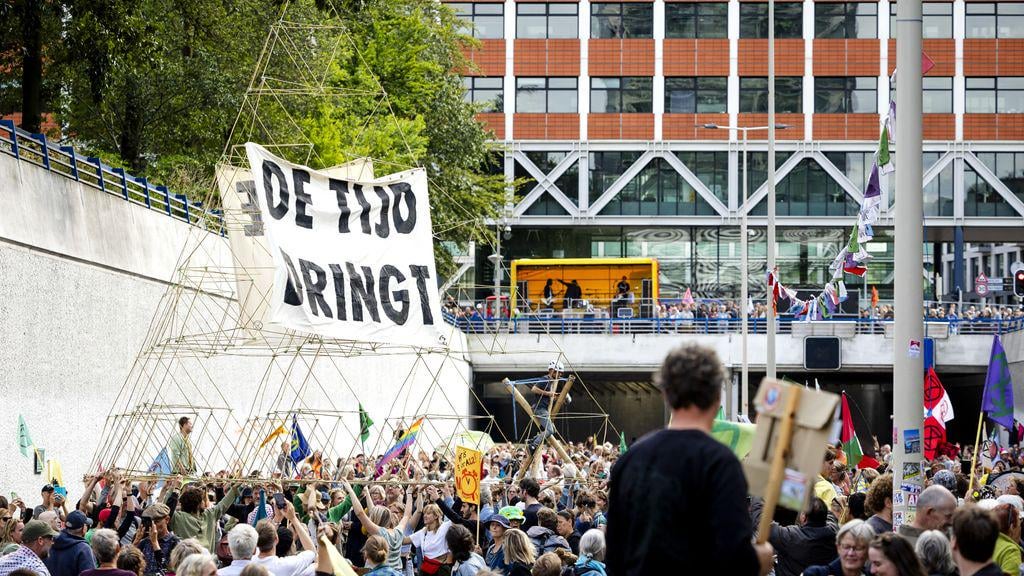 Deadline klimaatdoelen komt dichterbij, maar veel klimaatbeleid geschrapt