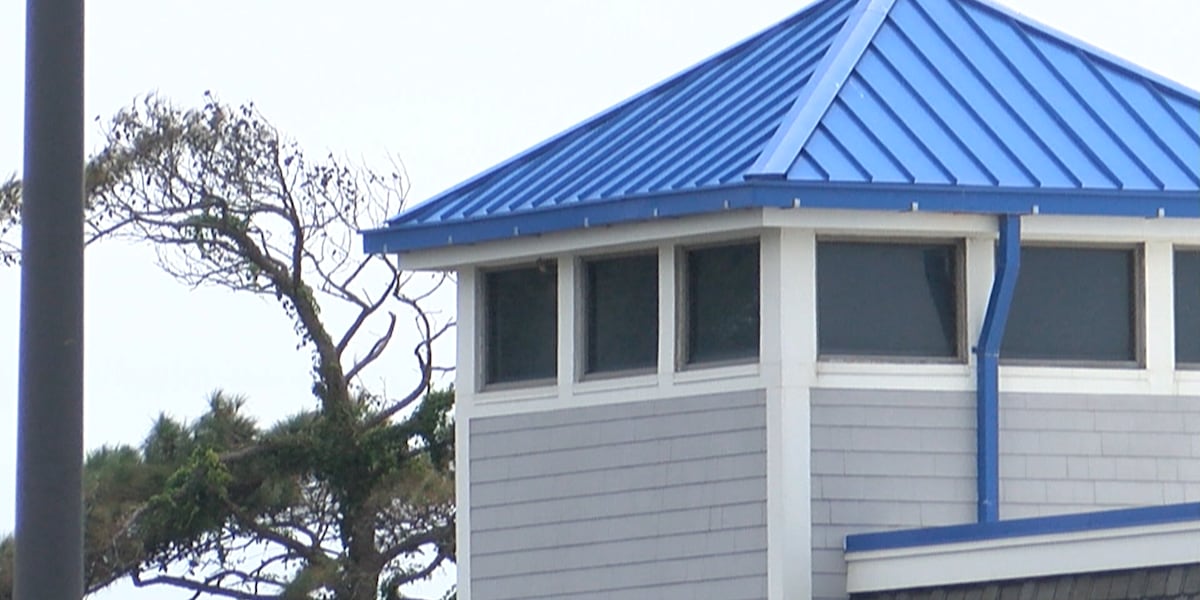 Oak Island leaders debate increasing the height of businesses