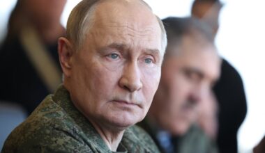 Ukraine-Russia war latest: Three dead after Putin targets Ukrainian railways in overnight attack
