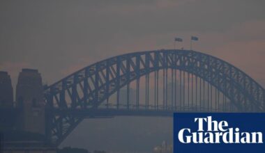 Millions of Australians at risk from rising sea levels and heat deaths could soar, landmark climate report warns | National climate risk assessment report finds heat-related deaths would surge 450% in Sydney if global heating surpasses 3C