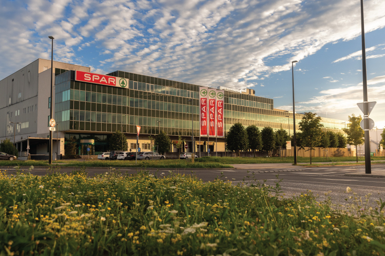 SPAR Slovenia outperforms market average in 2024