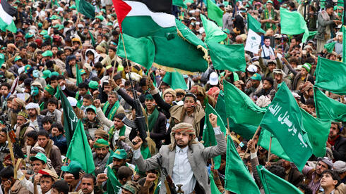 A strategic alliance to combat Hotuhis' military, economic t