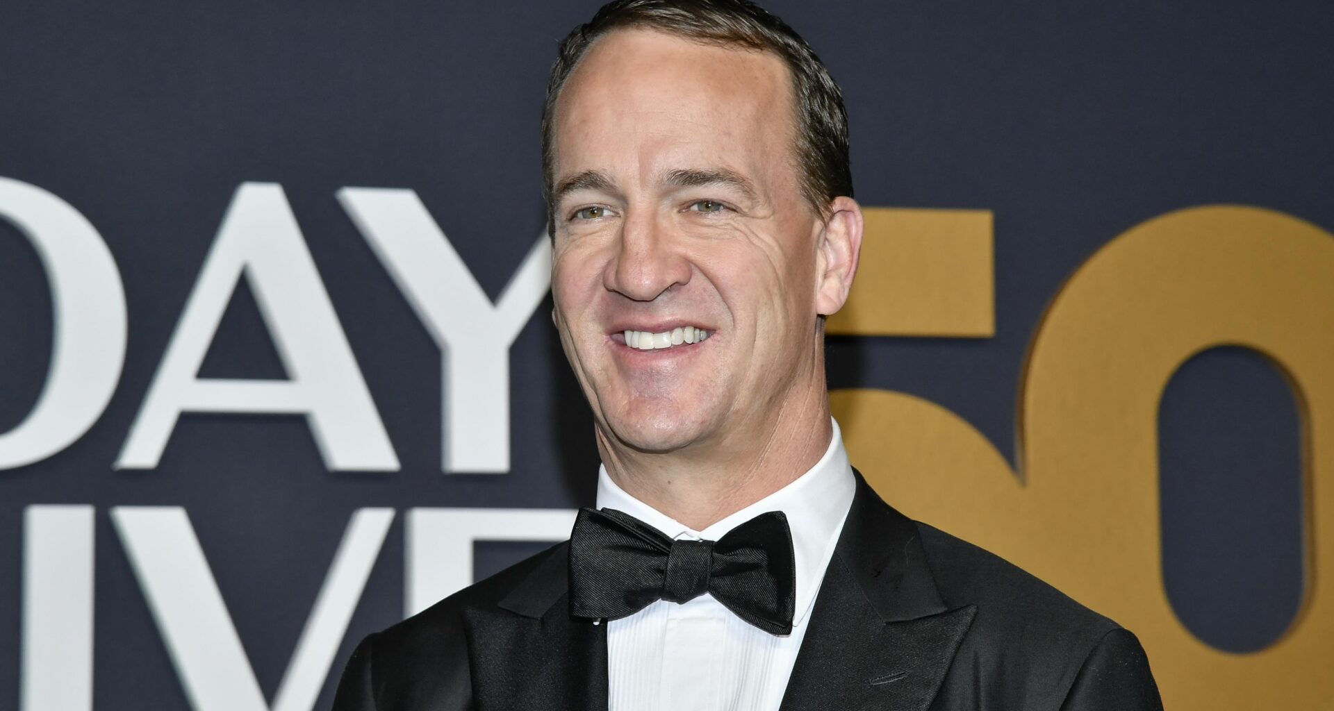 Peyton Manning Says He Invited Pope Leo XIV to 'ManningCast' with Handwritten Letters