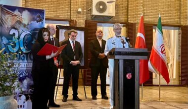 Iranian admiral voices support for defense cooperation with Turkey at Victory Day reception in Tehran