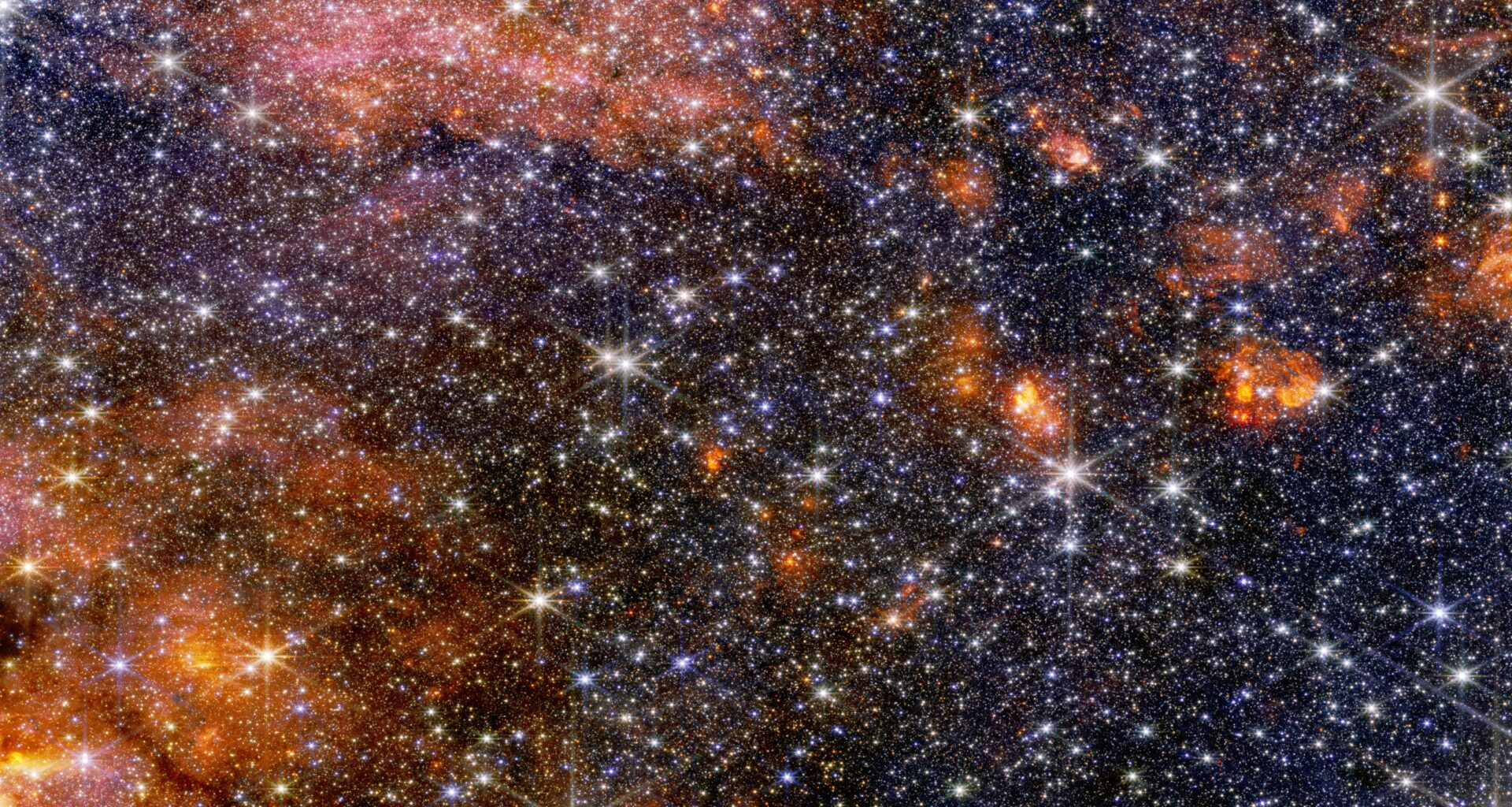 A stunning starscape at the center of the Milky Way