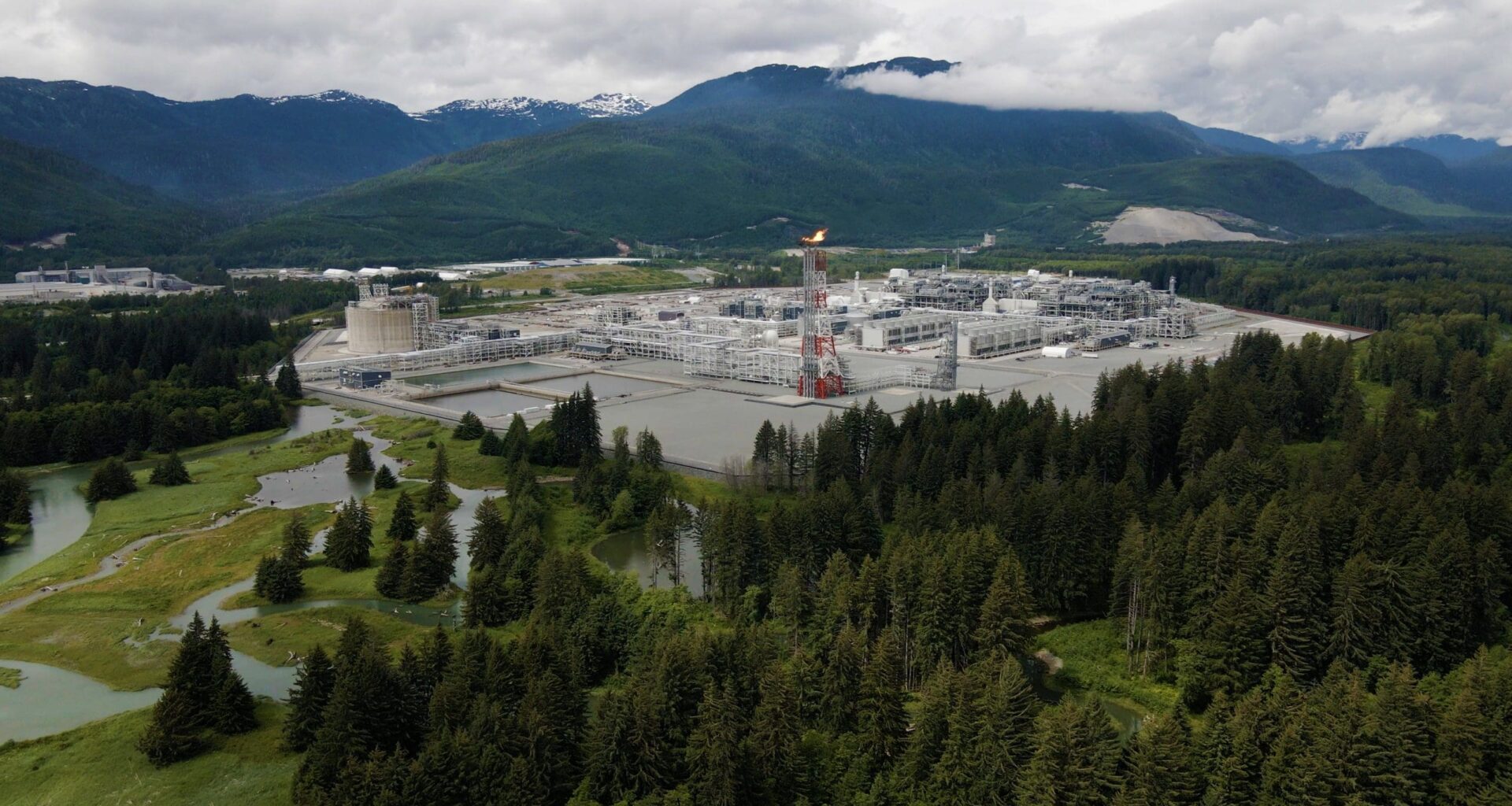 Shell's LNG Canada expansion project to get boost from government