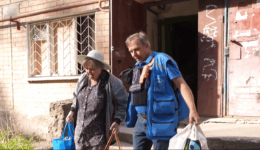 Neustále výbuchy a ruské útoky: Navštívili sme Kosťantynivku