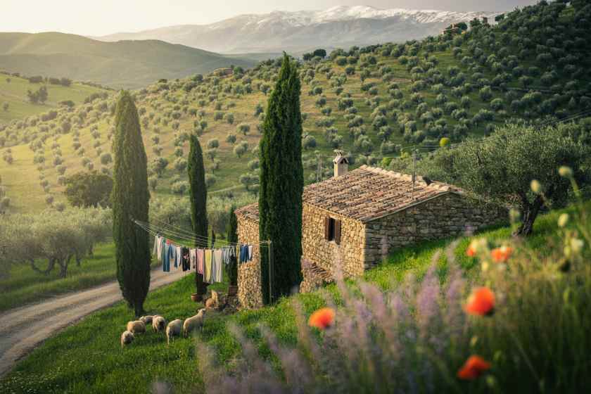 Tourism in Spain: Spain Now, Vetoes EU Visa Restrictions for Russian Tourists Amid Economic Concerns