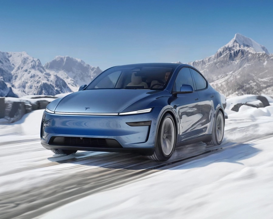 Tesla Model Y overtakes Nissan Leaf to become Norway’s best-selling EV of all time