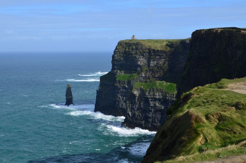 Tourism Ireland Showcases Diverse Offerings at IFTM Top Resa 2025 in Paris, Aiming to Boost French Arrivals for 2026