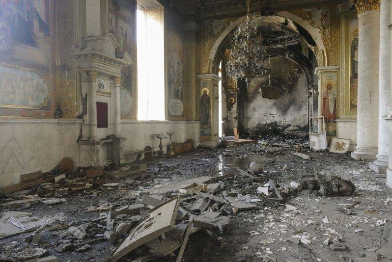 Ukrainian drone attack injures 7, disrupts Russian oil production