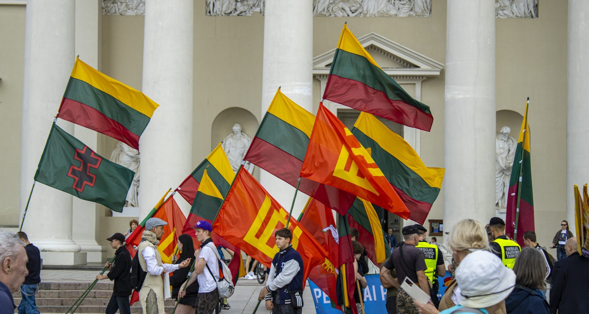 Is the Social Democratic Party of Lithuania selling its future to pay for its present?