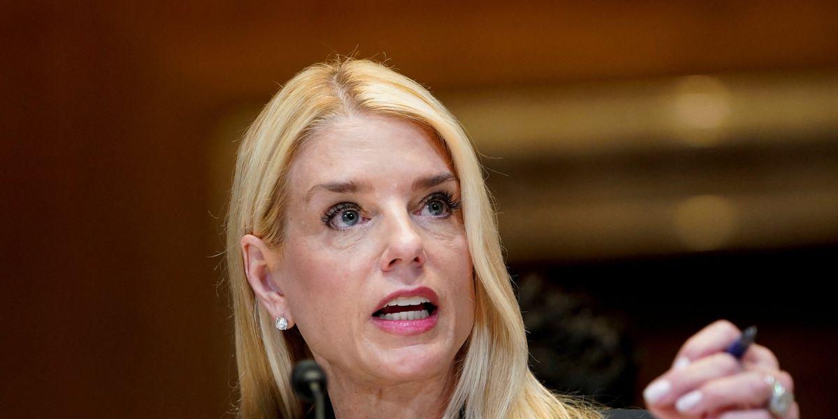 'Caught on camera': Senator says 'Pam Bondi knew' about reported 'brazen' bribery scheme
