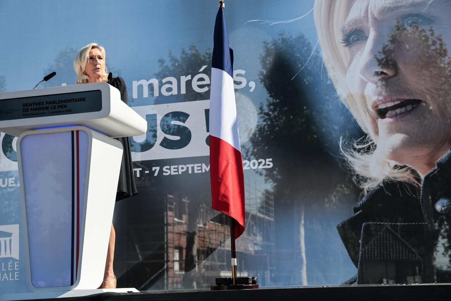 Marine Le Pen pose ses conditions à une non-censure d’un prochain gouvernement