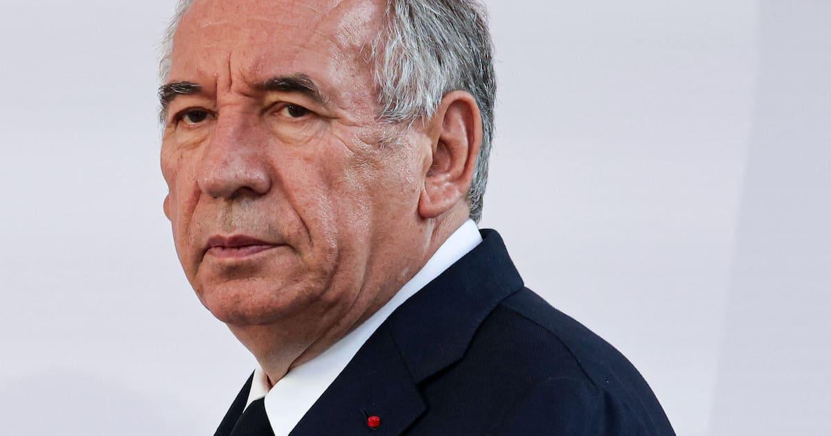 En toute décontraction, François Bayrou remet en cause l’Etat de droit