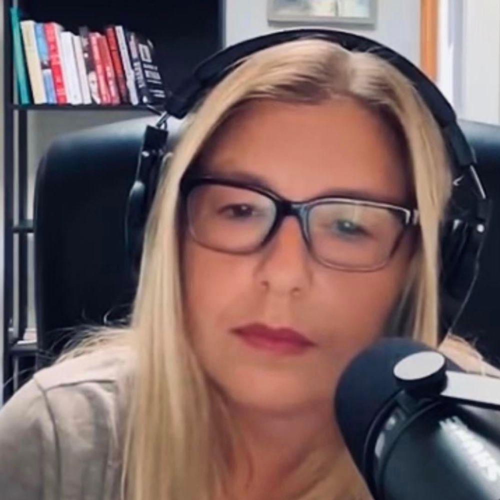 This is horrific. War criminal Erik Prince is shopping his services in Ukraine and wants access to classified info (to give to Russia). Please get him the hell out of Ukraine and ban him from ever getting in.