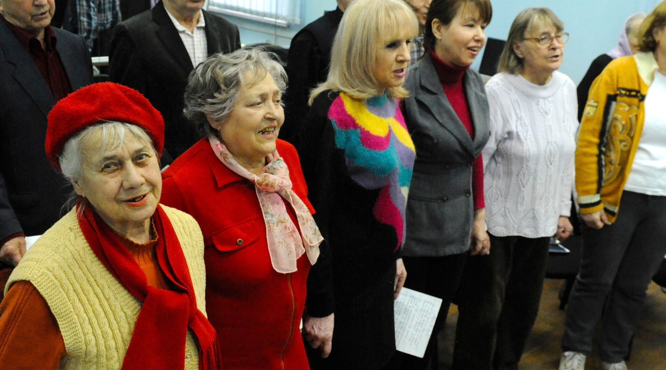 Elderly Moldovan Jews sing Yiddish songs.