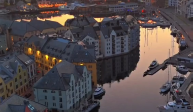 Midnight in Ålesund, Norway 🇳🇴✨