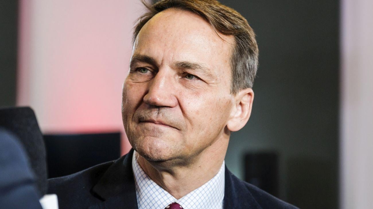 “I don’t see anyone wanting to fight Russia” – Polish FM Sikorski casts doubt on Western “security guarantees” for Ukraine