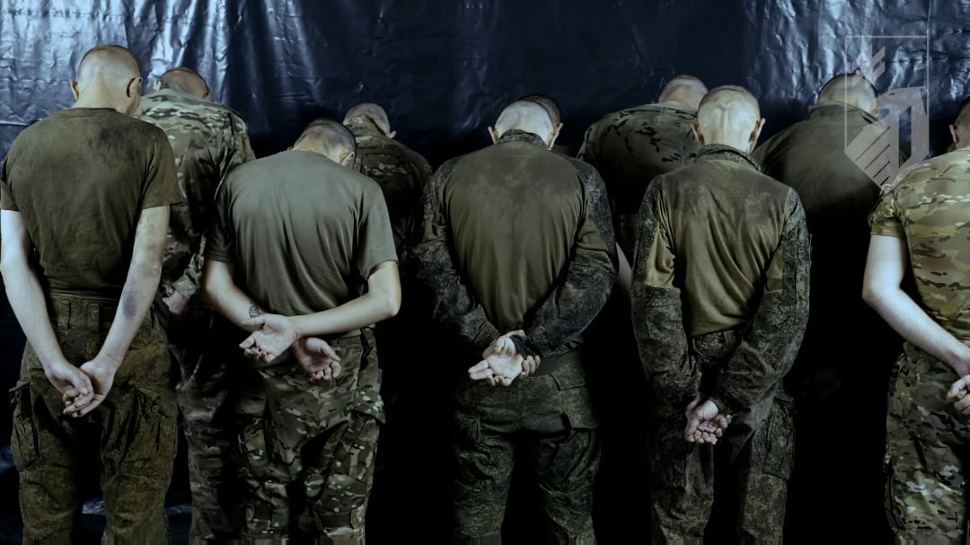 Ukrainian Azov’s 1st Corps, Rubizh Brigade, and the 82nd Air Assault Brigade captured 69 russian invaders on the Dobropillia front over the past month. For them, surrender is the only chance to survive. 09.09.2025