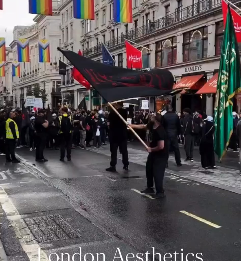The gay 🏳️‍🌈 caliphate👳‍♂️of England 🇬🇧🇵🇰 is taking over. What a time to be alive!