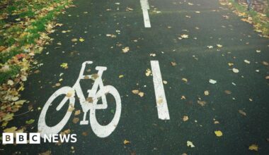 Active travel needs more investment, auditor says