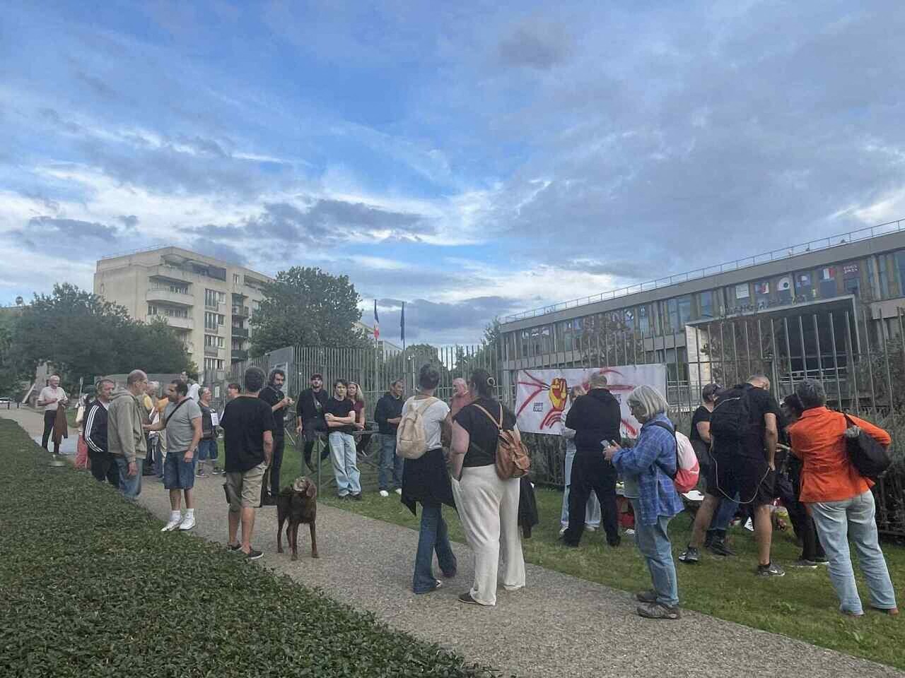 Dans ces villes de Seine-et-Marne, des rassemblements ont eu lieu pour fêter la fin du gouvernement Bayrou