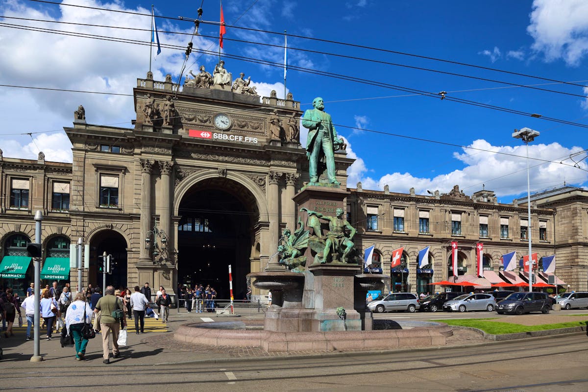 Zwei Schweizer Bahnhöfe schaffen es im europaweiten Bahnhof-Ranking auf das Podest.