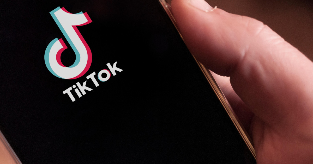 Ce răspunde Nicușor Dan, întrebat dacă ar trebui interzis TikTok în România