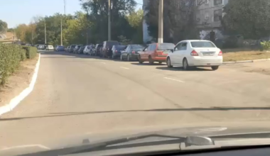 A line of cars at a gas station in occupied Luhansk