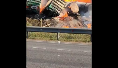 Extended video of Moscow train derailment