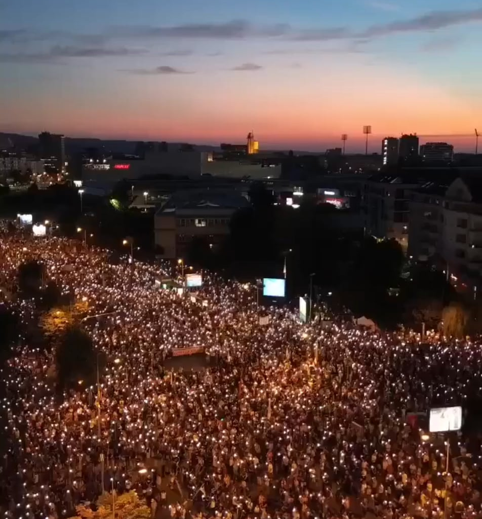Братята сърби на протест