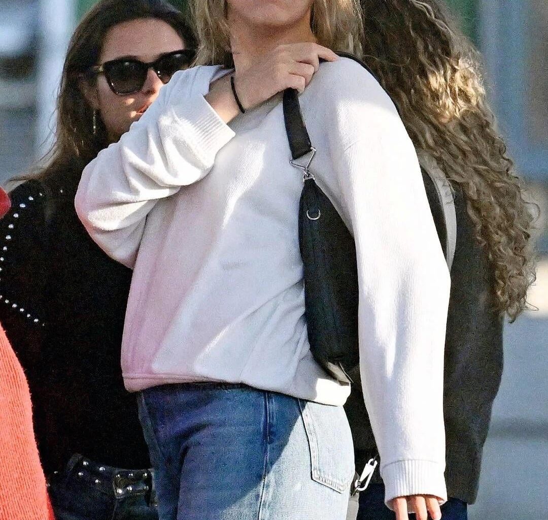 Sofía hermosa🤍🤍                             September 8, 2025 — H.R.H. La Infanta Sofía on her first day at college.