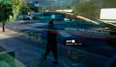 Texas migrants use social media to warn of ICE raids and avoid arrests