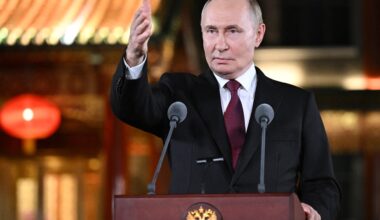 Putin open to meet Zelenskyy in Moscow, Kyiv says ‘unacceptable’ | Russia-Ukraine war News
