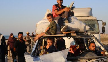 Israel escalates bombardment as tanks push deep into Gaza City | Israel-Palestine conflict News