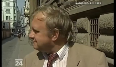 "Co ho natáčíte, čuráka komunistickýho?!" Vzniklo na den přesně před 26 lety.