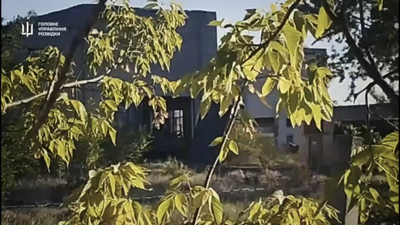 Ukrainian partisan behind enemy lines blew up a Russian UAZ van with four Russian UAV operators at a Russian military base in occupied Melitopol, Zaporizhzhia Oblast [27.09.2025]