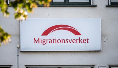 Uppgifter: Utredare vill återkalla permanenta uppehållstillstånd