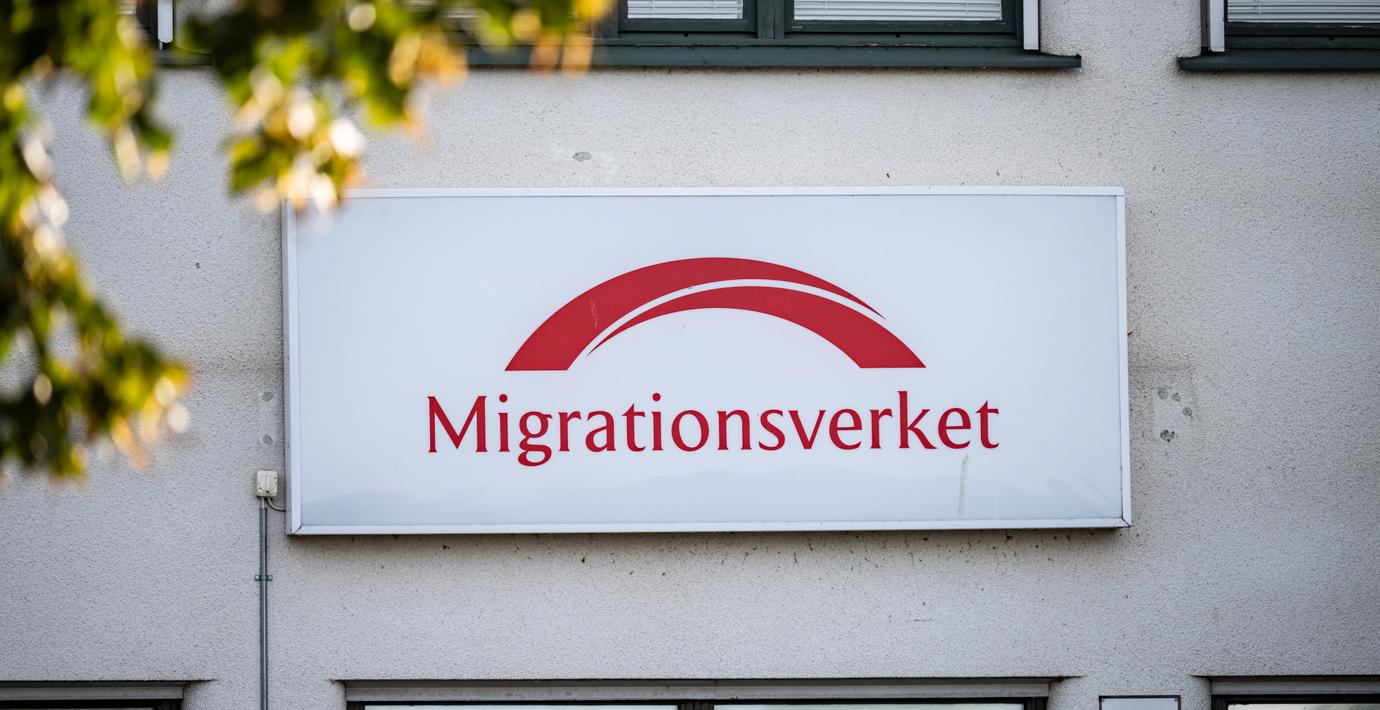 Uppgifter: Utredare vill återkalla permanenta uppehållstillstånd
