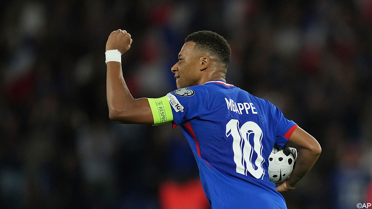 Frankrijk ontsnapt in slotfase tegen IJsland aan puntenverlies, Mbappé scoort en geeft assist