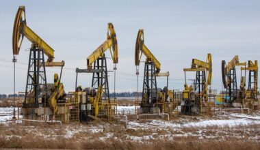 India Pushes Back Against US Moves on Russian Oil Imports